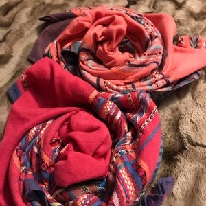 (bundle 2/$25) Twin woven infinity bundle